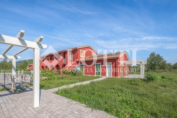 casa indipendente in vendita a Calcinaia in zona Fornacette