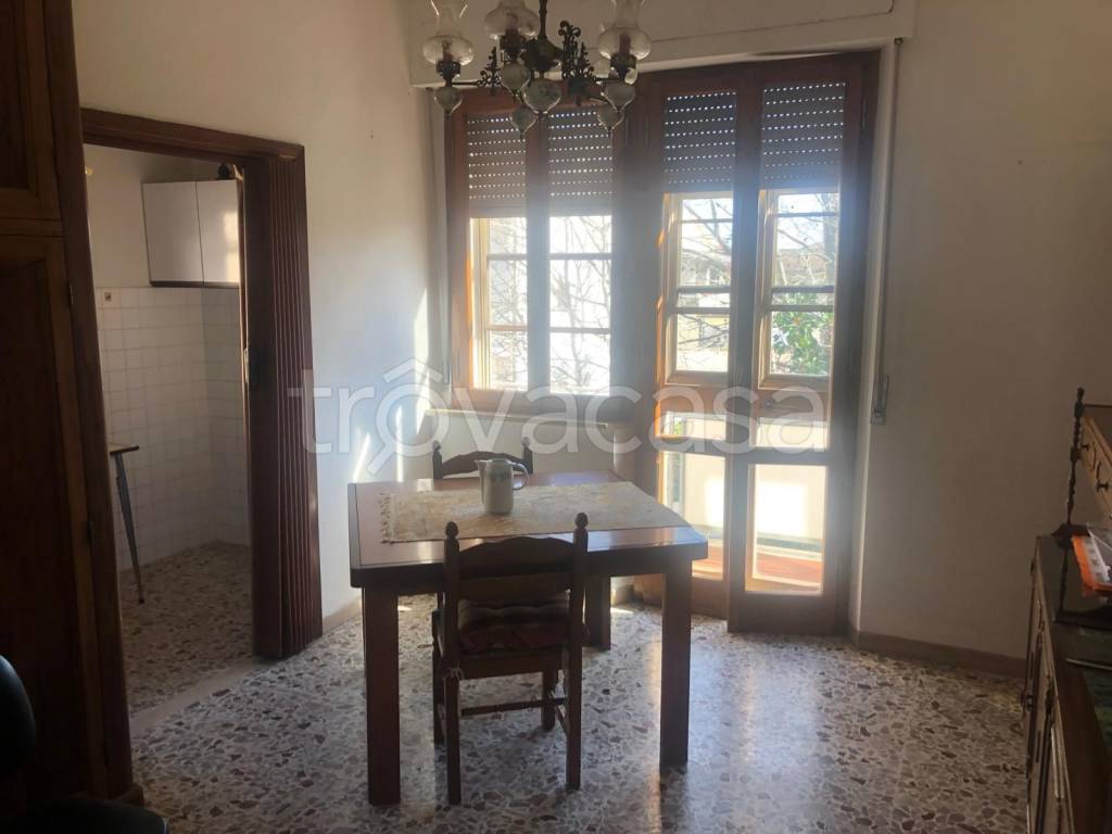 appartamento in vendita a Calcinaia in zona Fornacette