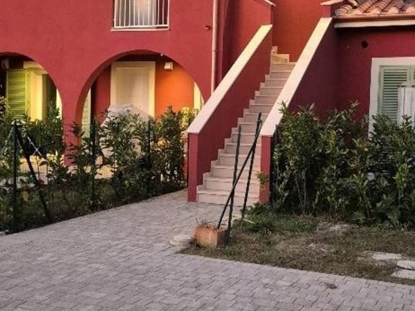 appartamento in vendita a Calcinaia in zona Fornacette