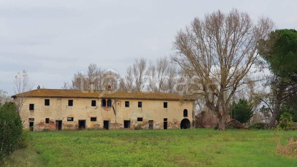 villa in vendita a Calcinaia