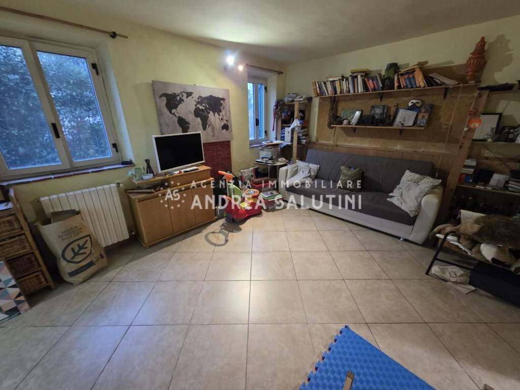 casa indipendente in vendita a Calcinaia in zona Fornacette