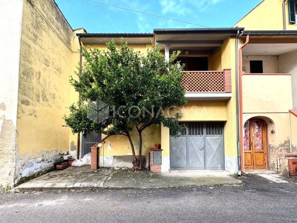 appartamento in vendita a Calcinaia in zona Fornacette