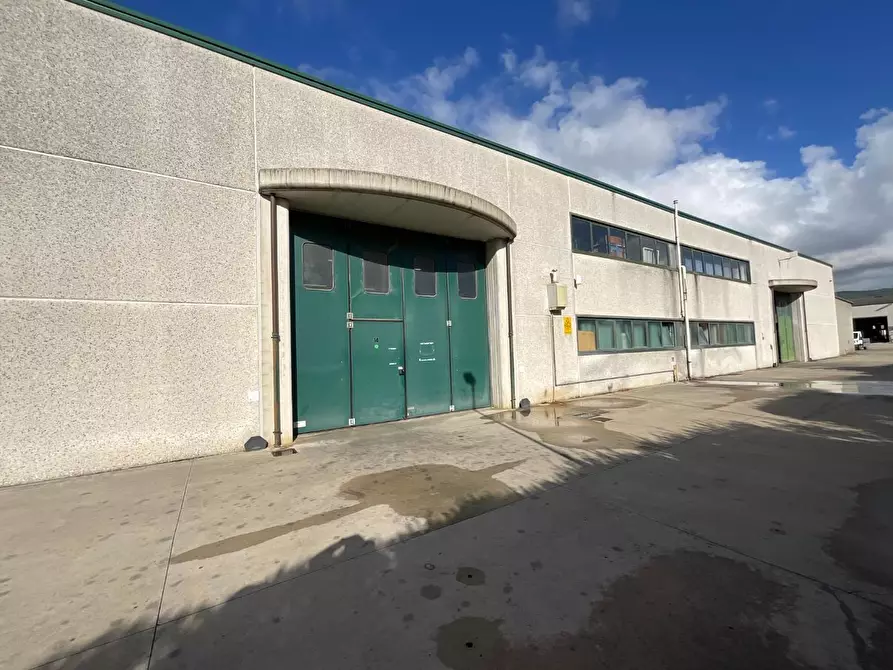 capannone in vendita a Calcinaia in zona Fornacette