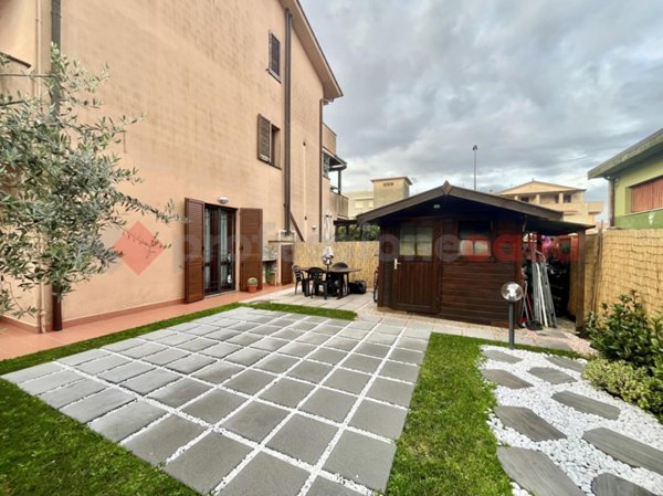 appartamento in vendita a Calcinaia in zona Fornacette