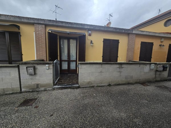 appartamento in vendita a Calcinaia in zona Fornacette