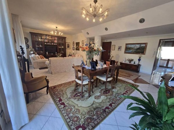 appartamento in vendita a Calcinaia in zona Fornacette