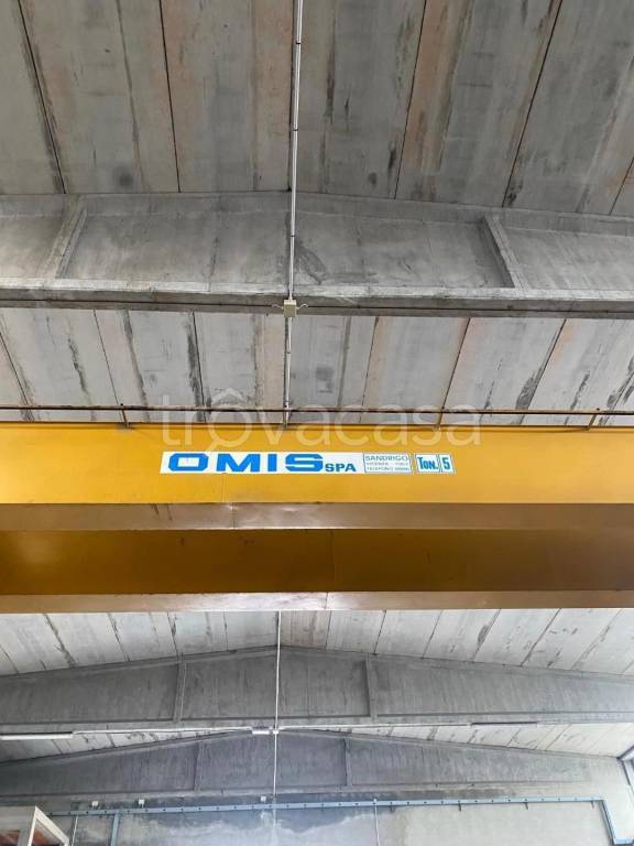 capannone in vendita a Calcinaia in zona Fornacette