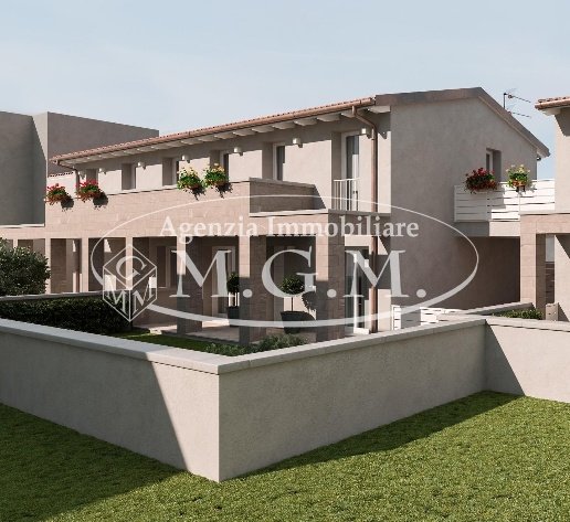 casa indipendente in vendita a Calcinaia