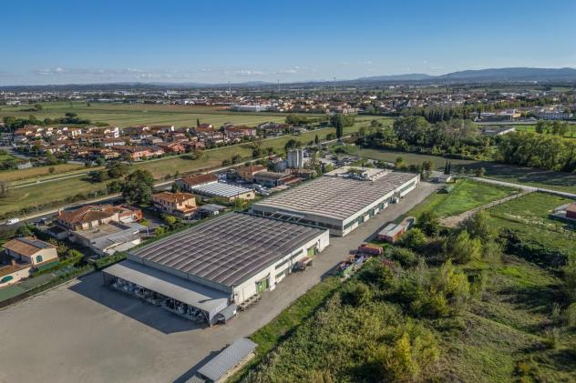 capannone in vendita a Calcinaia in zona Fornacette