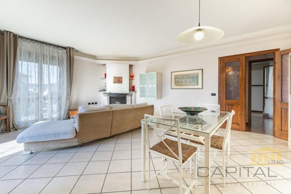 casa indipendente in vendita a Calcinaia