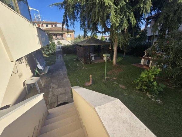 appartamento in vendita a Calcinaia in zona Fornacette
