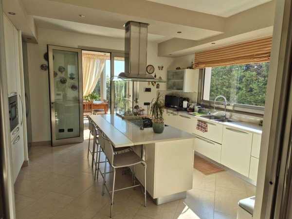 casa indipendente in vendita a Calcinaia