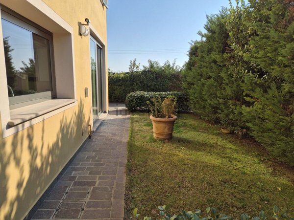 casa indipendente in vendita a Calcinaia