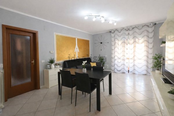 appartamento in vendita a Calcinaia in zona Fornacette