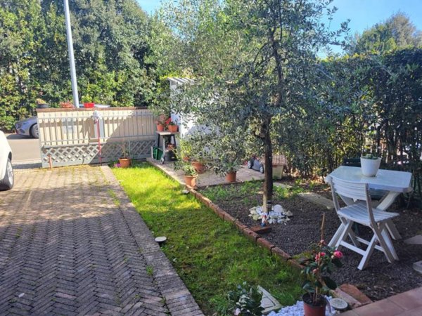 appartamento in vendita a Calcinaia in zona Fornacette
