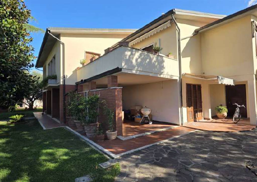 appartamento in vendita a Calcinaia in zona Fornacette