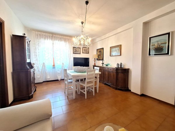 appartamento in vendita a Calcinaia in zona Fornacette