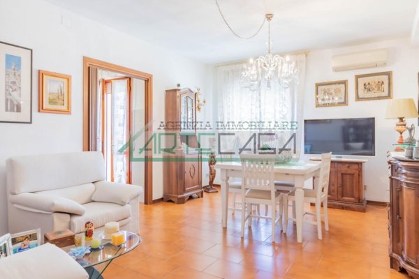appartamento in vendita a Calcinaia in zona Fornacette
