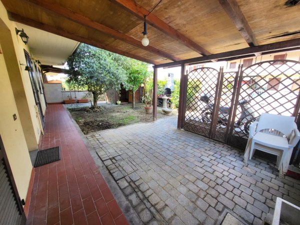 appartamento in vendita a Calcinaia in zona Fornacette