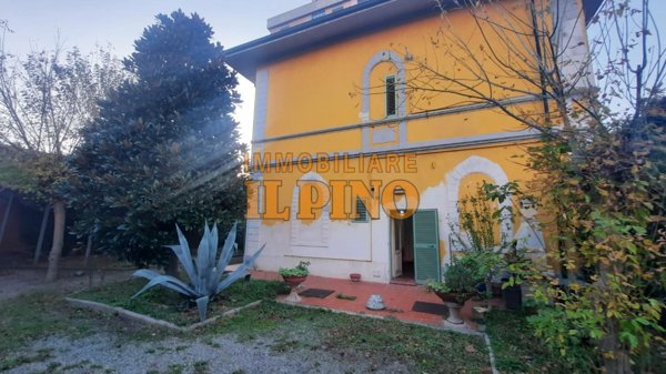 casa indipendente in vendita a Calcinaia in zona Fornacette