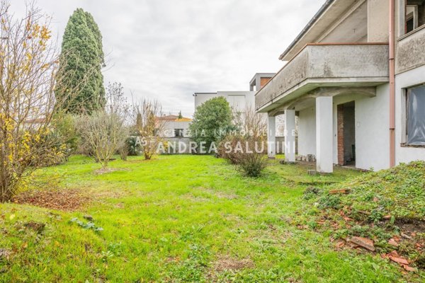 casa indipendente in vendita a Calcinaia in zona Sardina