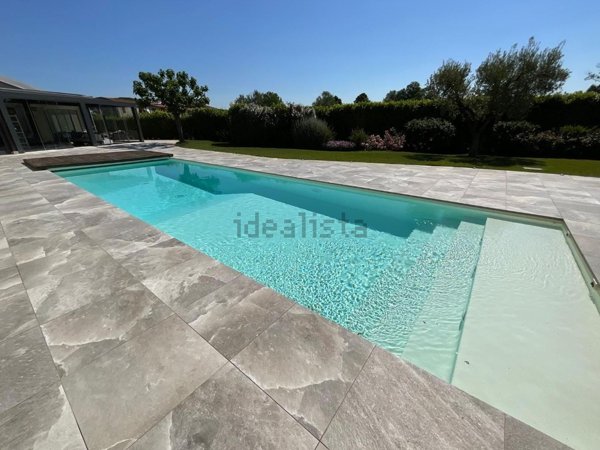 casa indipendente in vendita a Calcinaia in zona Case Bianche