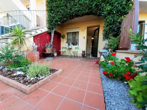appartamento in vendita a Calcinaia in zona Sardina