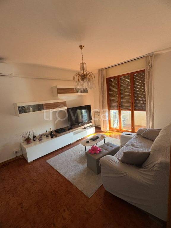 appartamento in vendita a Calcinaia in zona Fornacette