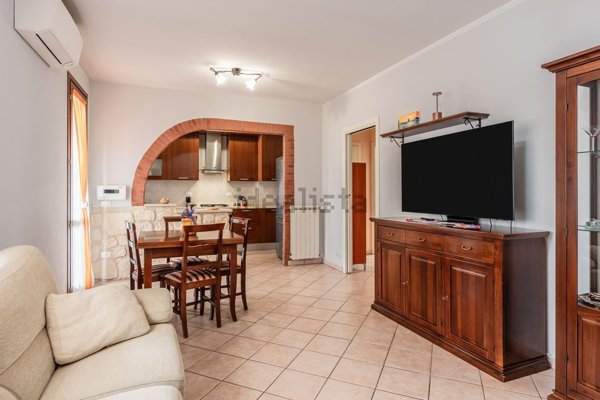 appartamento in vendita a Calcinaia in zona Sardina