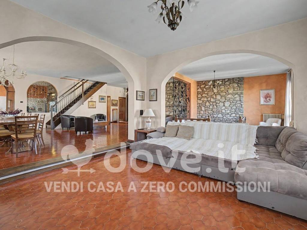 appartamento in vendita a Calcinaia in zona Sardina