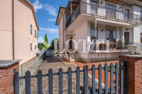 appartamento in vendita a Calcinaia in zona Sardina