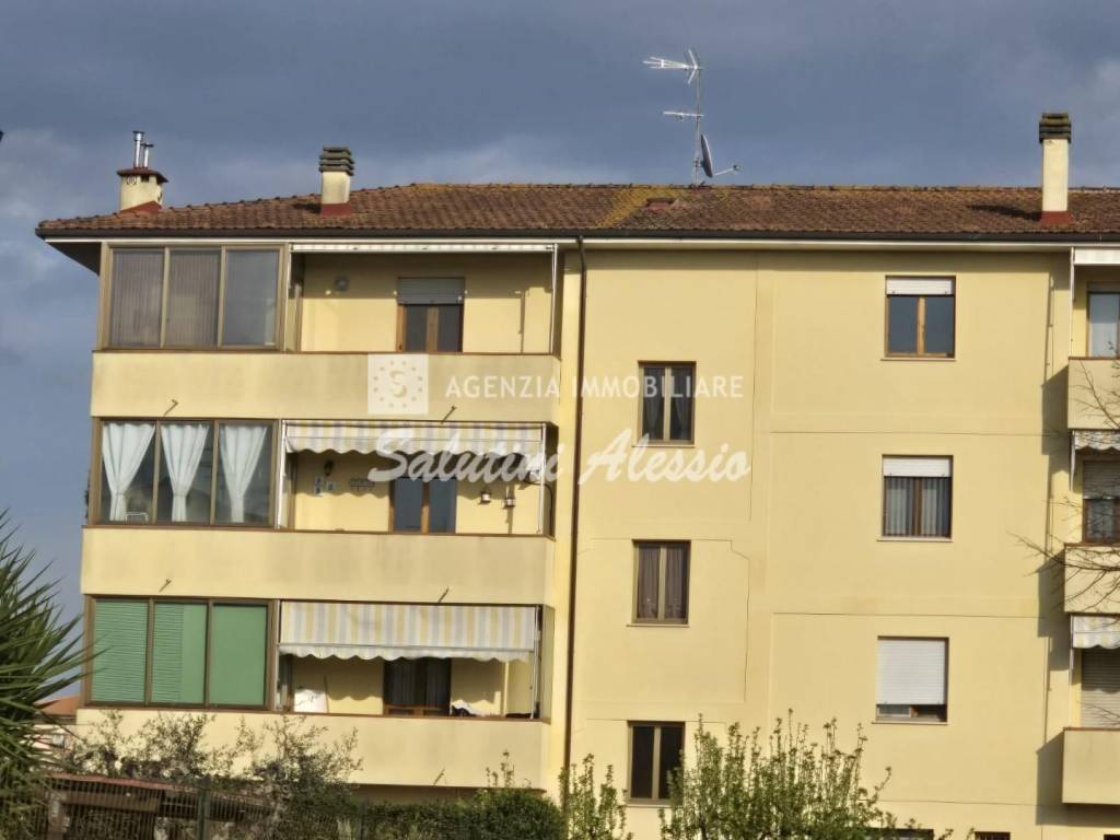 appartamento in vendita a Calcinaia in zona Fornacette
