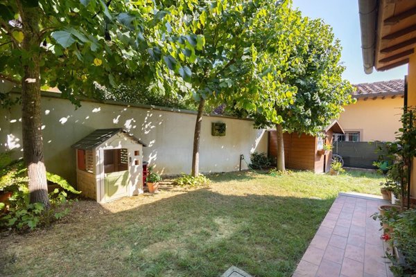 casa indipendente in vendita a Calcinaia