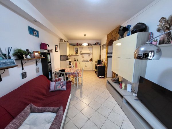 appartamento in vendita a Calcinaia in zona Fornacette