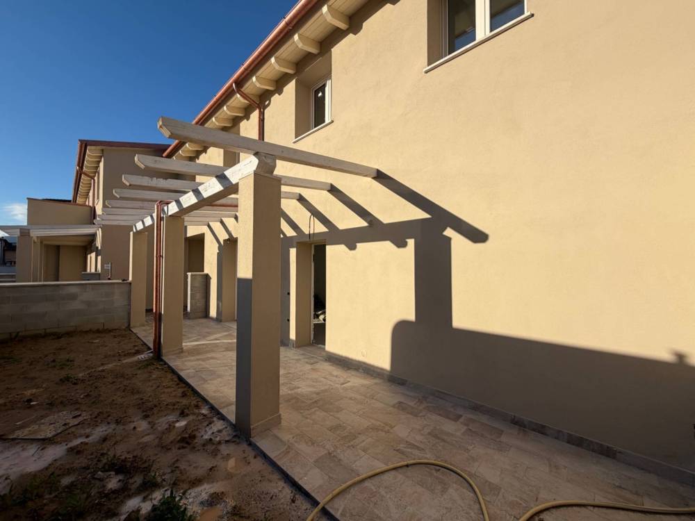 casa indipendente in vendita a Calcinaia in zona Sardina