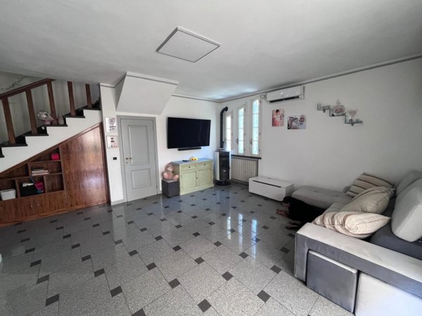 casa indipendente in vendita a Calcinaia in zona Fornacette