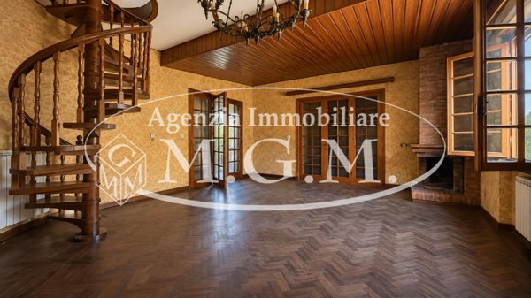 casa indipendente in vendita a Calcinaia