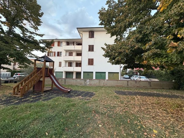 appartamento in vendita a Calcinaia in zona Sardina