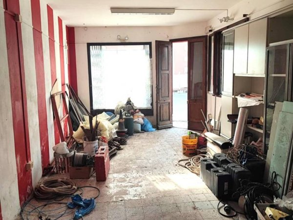 locale commerciale in vendita a Capannoli