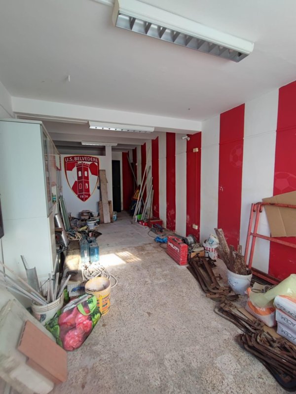 locale commerciale in vendita a Capannoli