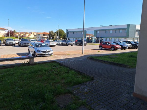 locale commerciale in vendita a Capannoli