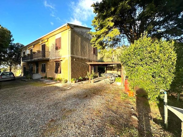 casa indipendente in vendita a Casale Marittimo