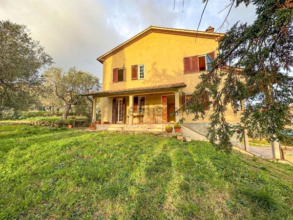 casa indipendente in vendita a Casale Marittimo