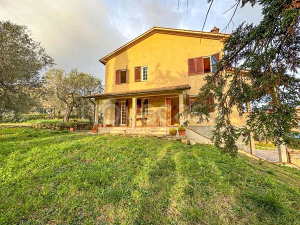 casa indipendente in vendita a Casale Marittimo