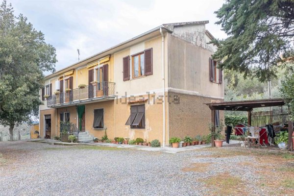 casa indipendente in vendita a Casale Marittimo