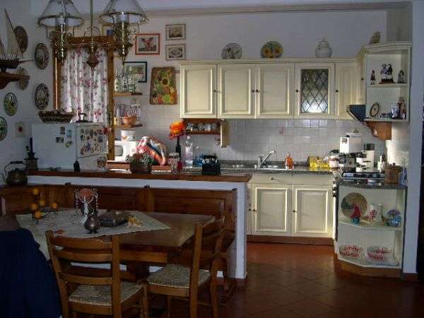 casa indipendente in vendita a Casale Marittimo