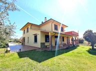 casa indipendente in vendita a Casale Marittimo