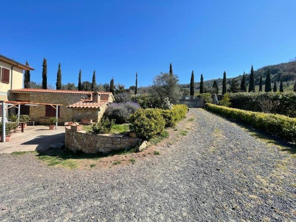 casa indipendente in vendita a Casale Marittimo