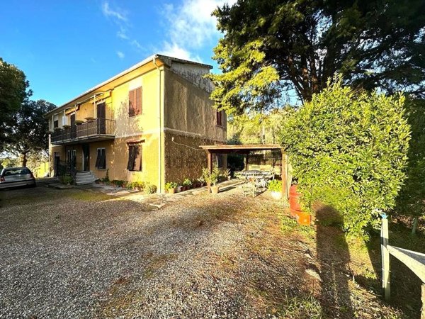 casa indipendente in vendita a Casale Marittimo