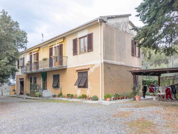 casa indipendente in vendita a Casale Marittimo